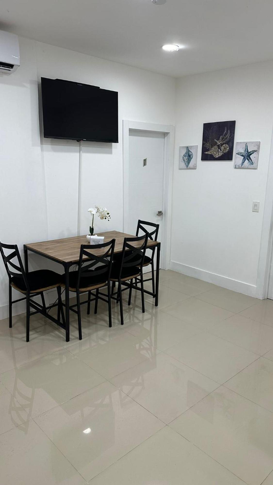 104 Mixed Shared Rooms Central, Friendly, Affordable Маями Екстериор снимка